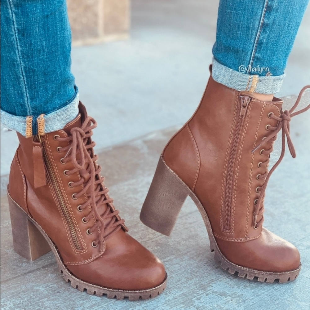 Flash SALE Tan lace up combat boots/moto boots - Picture 4 of 5